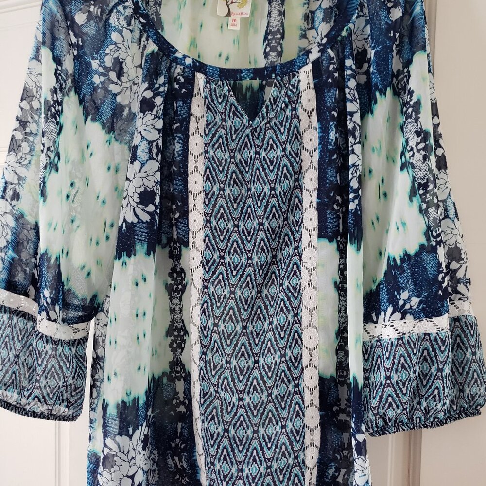 Lace and pattern tunic